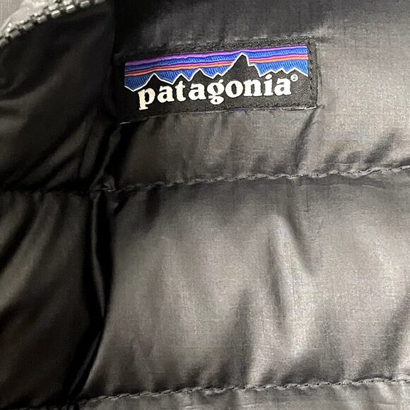 PATAGONIA DOWN SWEATER HOODIE BLACK WOMEN'S JACKET‎ SIZE XS - Picture 7 of 12